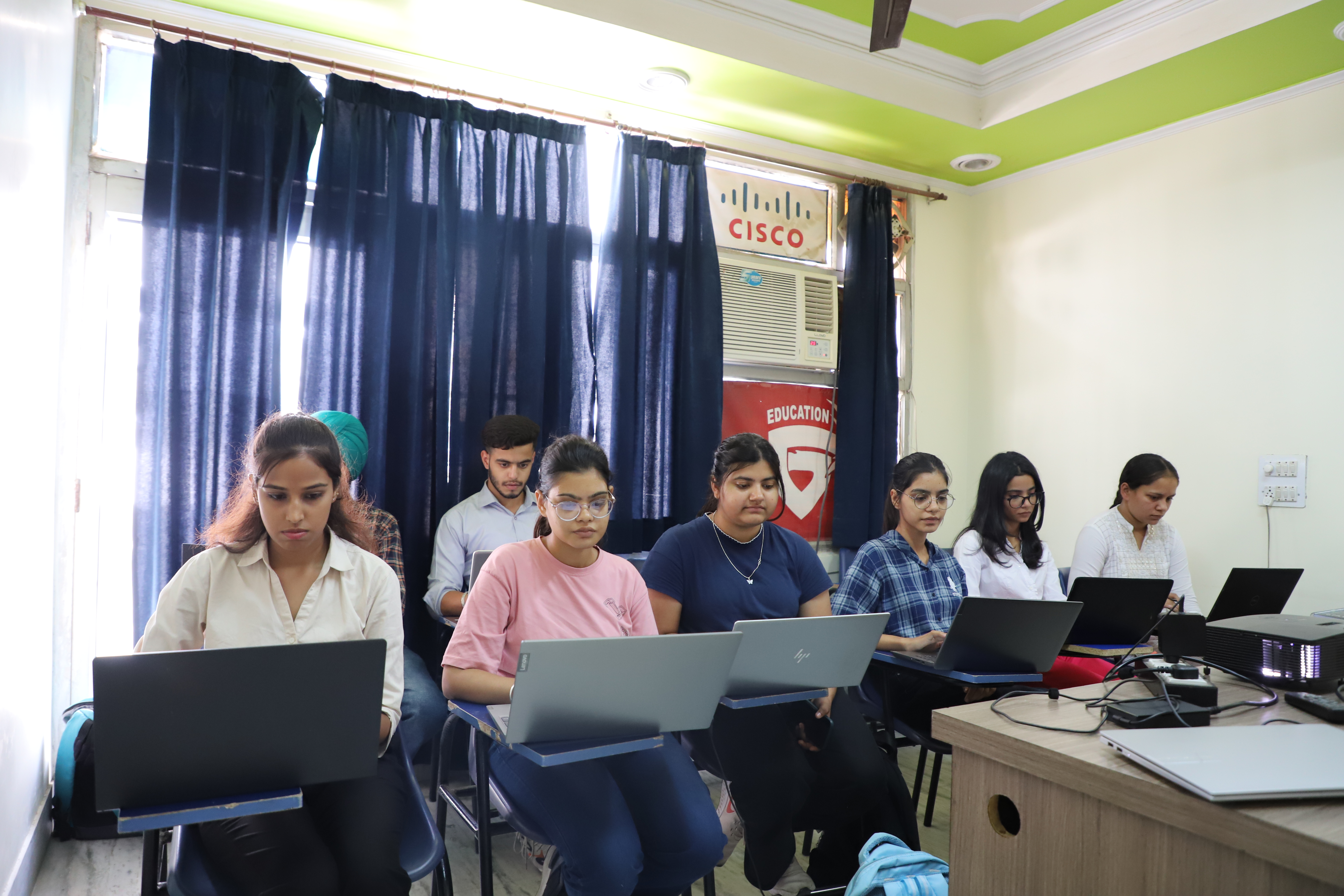 Students learning digital marketing in Gurukull Institute Bathinda classroom